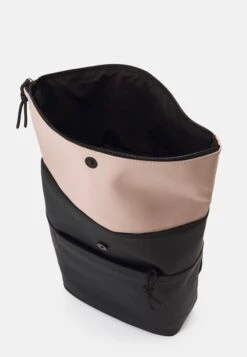 Even&Odd Ryggsekk - Black/Pink 8 Even&Odd Ryggsekk - Black/Pink -Even&Odd 02e4ac6fd0e348faa2fe98f3dd8229e8