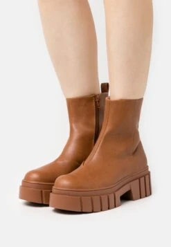 Even&Odd Platåstøvletter - Cognac