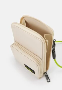 Even&Odd Mobilveske -Beige 11 Even&Odd Mobilveske -Beige -Even&Odd 06c5b5b460554d8c9e47c773de7475a1