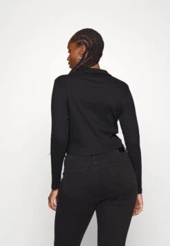 Topper Langermet - Black 10 Topper Langermet - Black -Even&Odd 14a511ca46df4f76ac47400f2e2d60e3