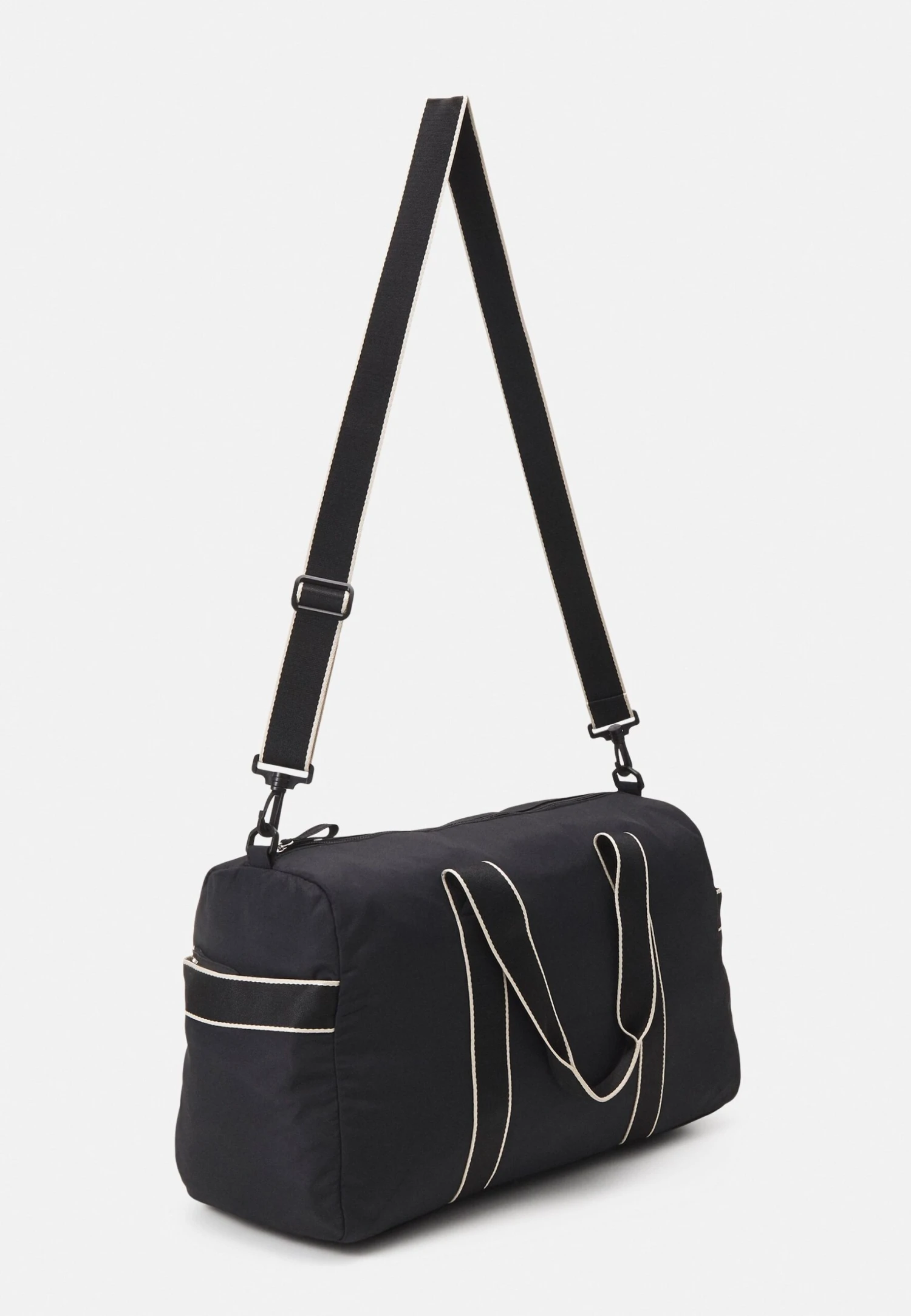 Even&Odd Weekendveske - Black 4 Even&Odd Weekendveske - Black - Bilde 2