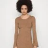 Even&Odd Knit Loose Fit Flared Sleeves Dress - Strikket Kjole - Camel