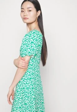 Skjortekjole - Green/White 11 Skjortekjole - Green/White -Even&Odd 1b5d757c0ef74ca18eb0abc33e648ee3