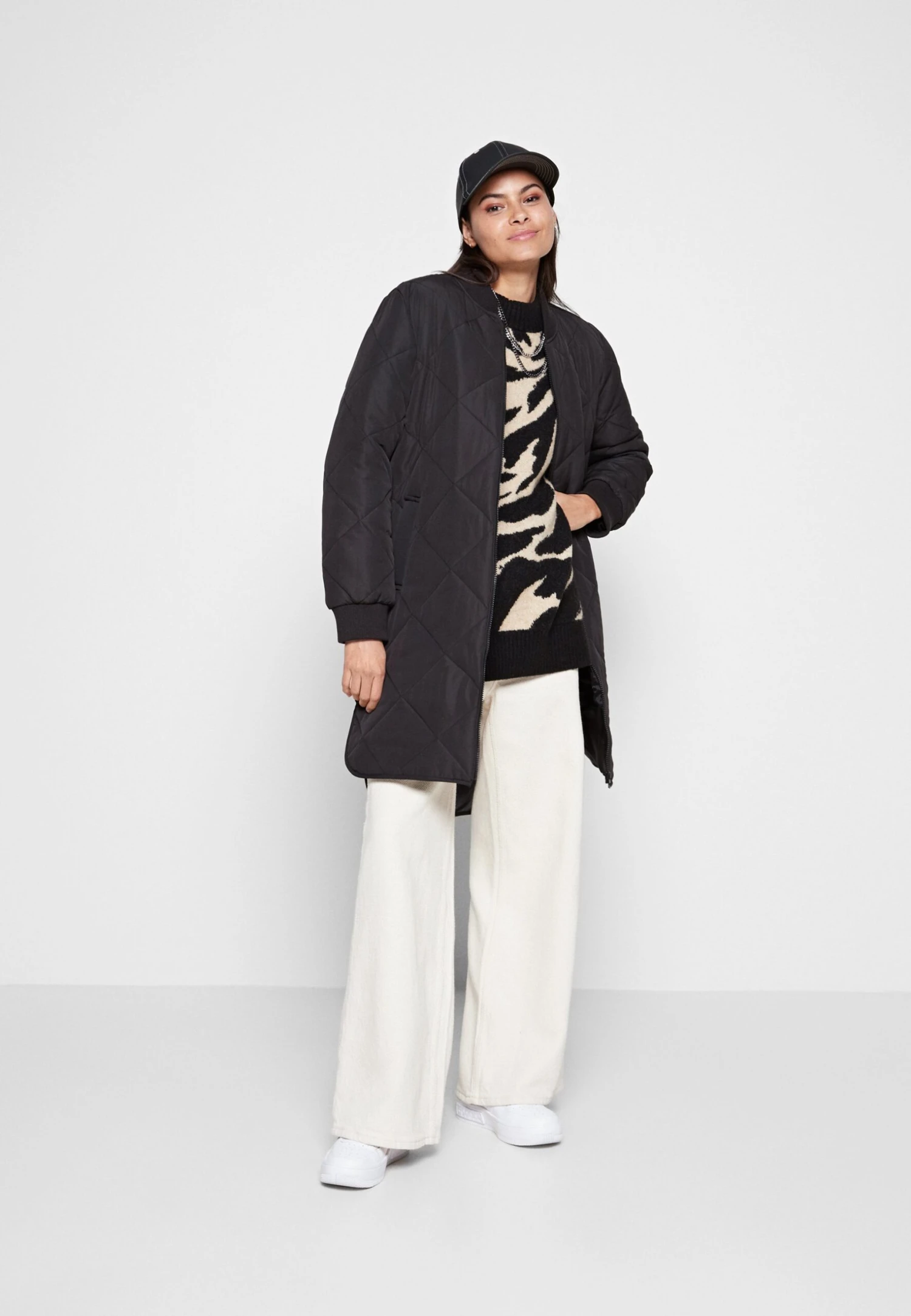 Even&Odd Vinterkåpe / -Frakk - Black 4 Even&Odd Vinterkåpe / -Frakk - Black - Bilde 2