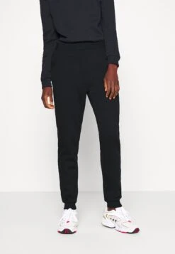 2Pack Regular Fit Joggers - Joggebukse - Black/Light Grey 13 2Pack Regular Fit Joggers - Joggebukse - Black/Light Grey -Even&Odd 1f729023f1884ca4bea8f3cd4b629379