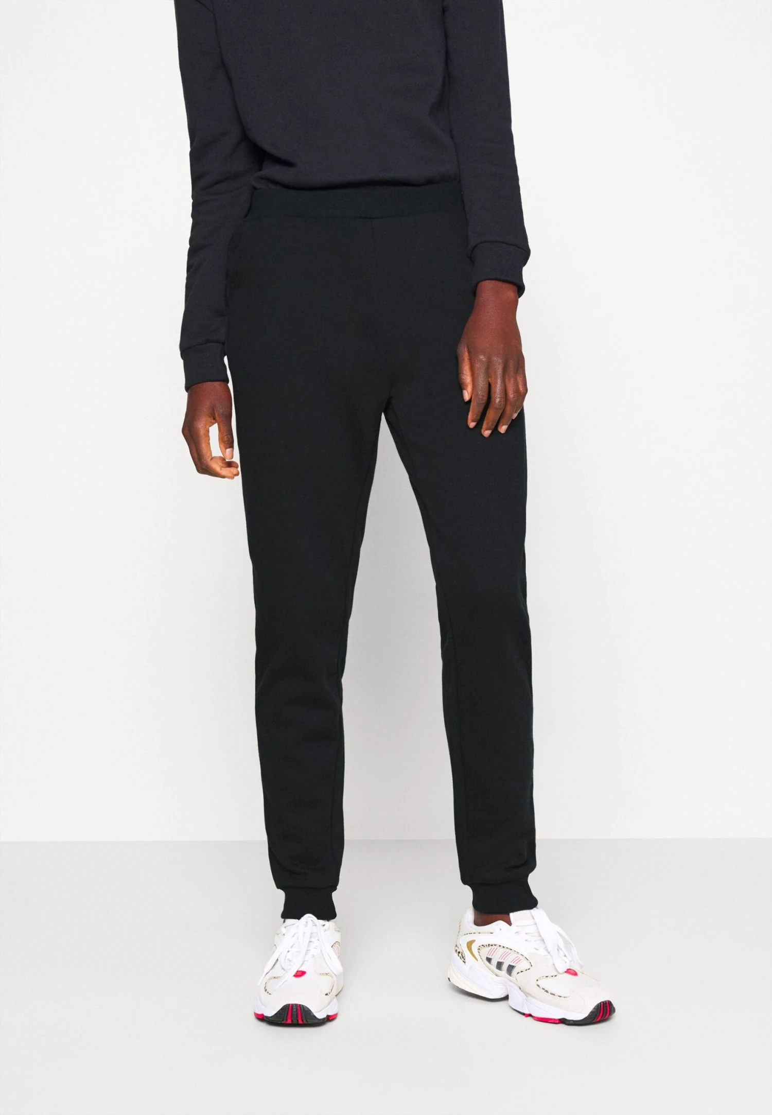 2Pack Regular Fit Joggers - Joggebukse - Black/Light Grey 7 2Pack Regular Fit Joggers - Joggebukse - Black/Light Grey - Bilde 5