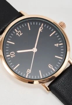 Even&Odd Klokke -Black 9 Even&Odd Klokke -Black -Even&Odd 1ff1725d4df446c1845e2e5038fdf95c