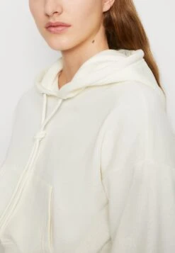 Even&Odd Sweatshirt - Off White 13 Even&Odd Sweatshirt - Off White -Even&Odd 2483b5785744421cb9df958600fd3b1c