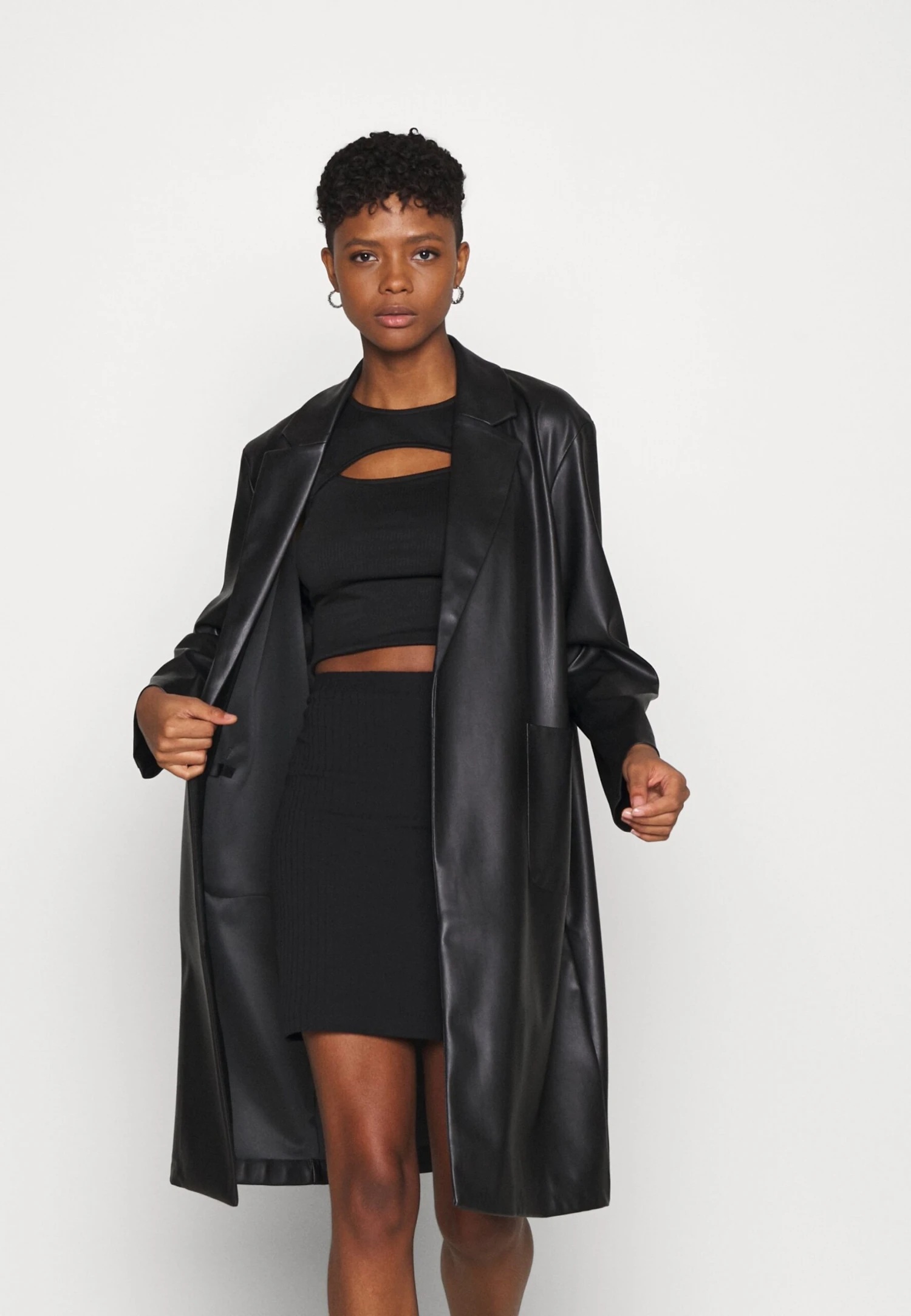 Even&Odd Basic Mini Ribbed Skirt - Blyantskjørt - Black 6 Even&Odd Basic Mini Ribbed Skirt - Blyantskjørt - Black - Bilde 4