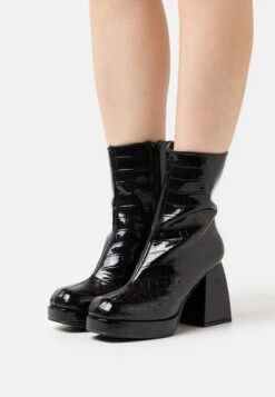 Even&Odd Platåstøvletter - Black