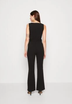 Even&Odd Going Out Low V Neck Flared Leg Belted - Jumpsuit - Black 10 Even&Odd Going Out Low V Neck Flared Leg Belted - Jumpsuit - Black -Even&Odd 2b1e36f2e0284a418aebbdf0e49450eb
