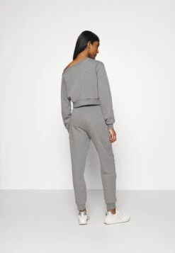 Even&Odd Off Shoulder&Jogger Set - Sweatshirt - Mottled Grey 13 Even&Odd Off Shoulder&Jogger Set - Sweatshirt - Mottled Grey -Even&Odd 36c41b8f7f2d4d87a7288a52efe8a6bf