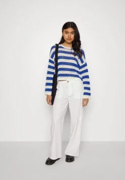 Even&Odd Strikkegenser - White/Blue 9 Even&Odd Strikkegenser - White/Blue -Even&Odd 3b2b8bf301e8492e8de609d7eeb56e1f