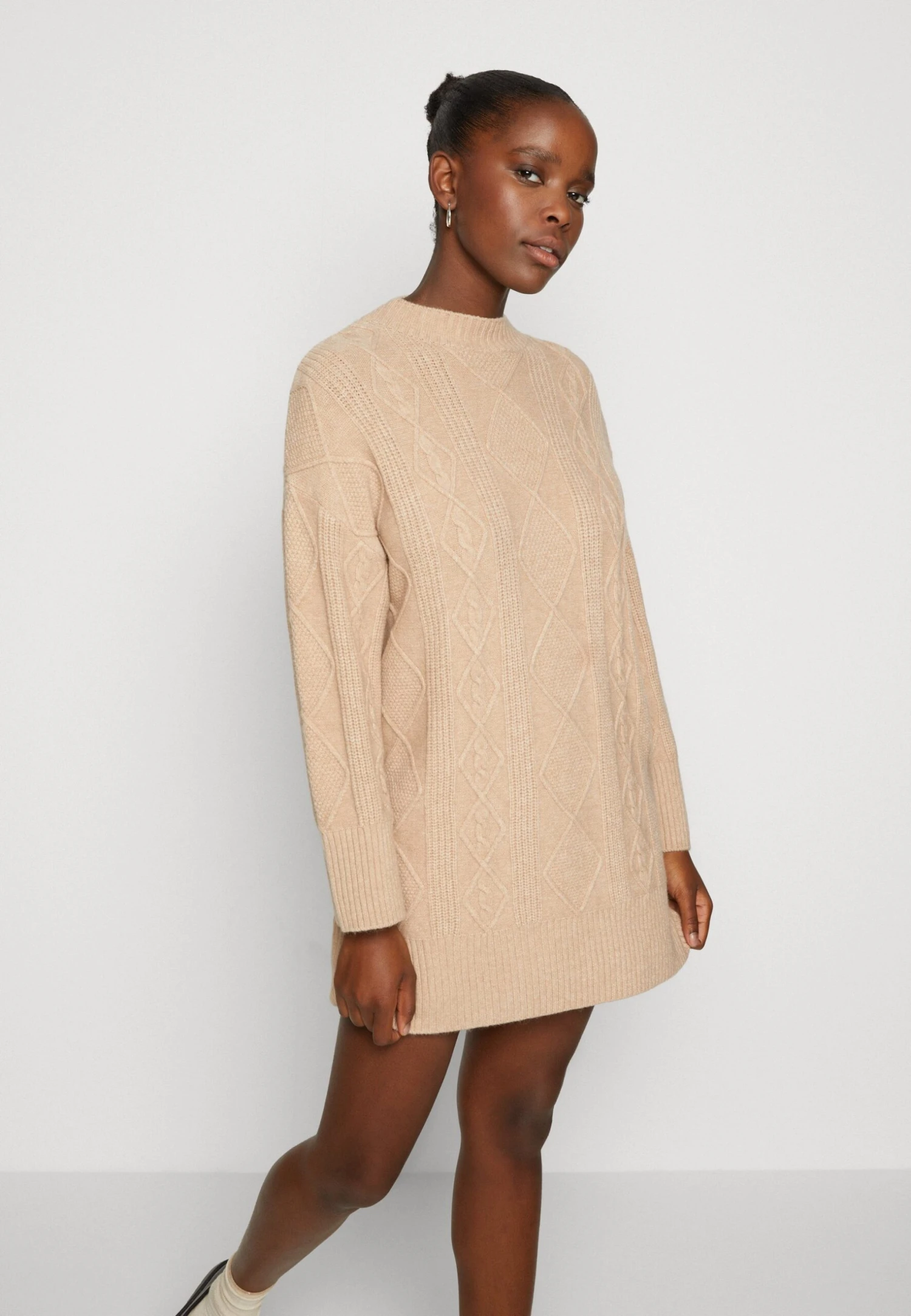 Even&Odd Perkin Ausschnitt Mini Strickkleid - Strikket Kjole - Tan 3 Even&Odd Perkin Ausschnitt Mini Strickkleid - Strikket Kjole - Tan