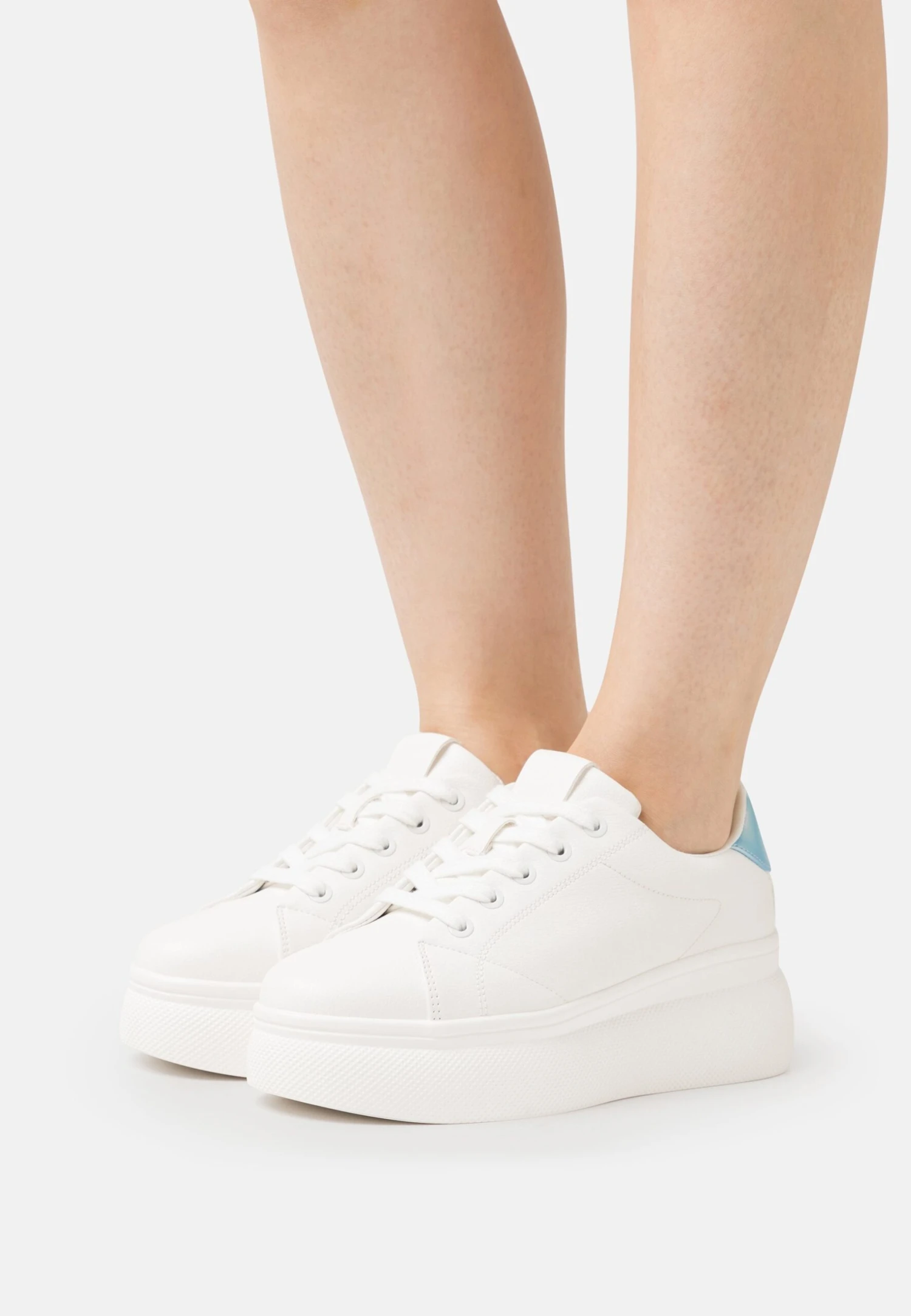 Even&Odd Joggesko - White/Lilac 3 Even&Odd Joggesko - White/Lilac