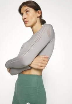 Topper Langermet - Grey -Even&Odd 608b99c46fcd46b3a04e205052f4506d