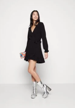 Even&Odd Kjole - Black 9 Even&Odd Kjole - Black -Even&Odd 6e5517d0fcb5463cb34197286e85b7c6