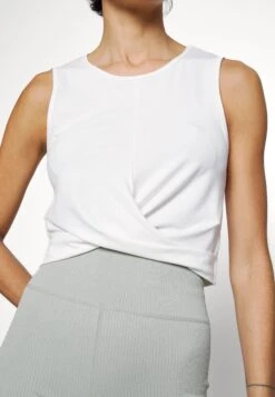 Topper - Off-White 13 Topper - Off-White -Even&Odd 7d275013c236427fabad33085831c31e