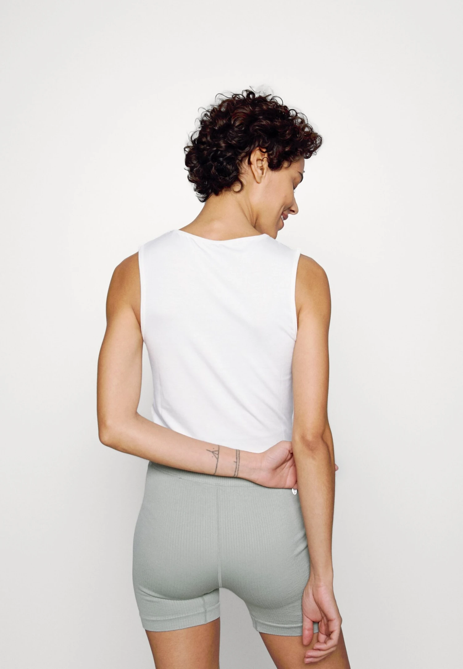 Topper - Off-White 5 Topper - Off-White - Bilde 3