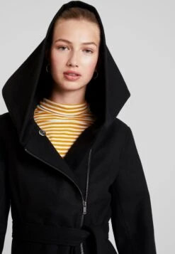 Even&Odd Kort Kåpe / Frakk - Black 12 Even&Odd Kort Kåpe / Frakk - Black -Even&Odd 8d36bd0350724564ba1f515620849e7e