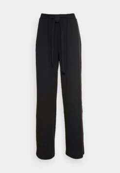 Even&Odd Belt Detail Wide Leg Pants - Bukse - Black 10 Even&Odd Belt Detail Wide Leg Pants - Bukse - Black -Even&Odd 8db4dc9593744c85bd2078434f652a50