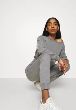 Even&Odd Off Shoulder&Jogger Set - Sweatshirt - Mottled Grey 15 Even&Odd Off Shoulder&Jogger Set - Sweatshirt - Mottled Grey -Even&Odd 8ebeecd3da7047339b6408611ac59d54