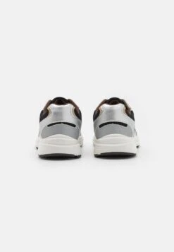 Even&Odd Joggesko - Brown 11 Even&Odd Joggesko - Brown -Even&Odd 906957801f194fdab48529a96999945d