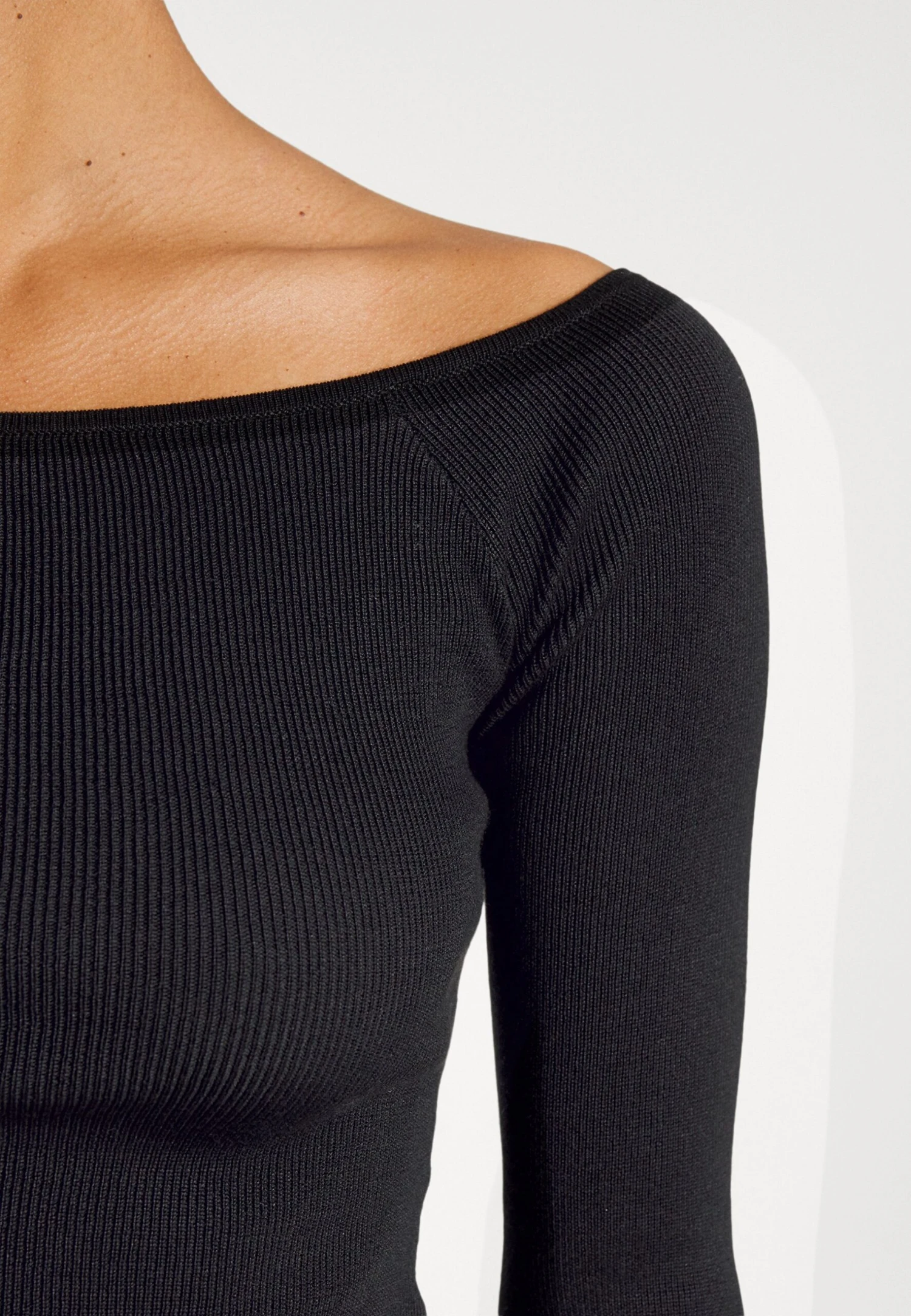 Offshoulder Basic- Strikkegenser - Black 8 Offshoulder Basic- Strikkegenser - Black - Bilde 6