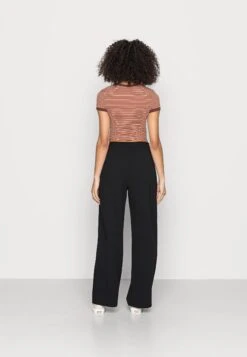 Even&Odd Belt Detail Wide Leg Pants - Bukse - Black 9 Even&Odd Belt Detail Wide Leg Pants - Bukse - Black -Even&Odd a9855e632de94b4d8943728ce35404ce