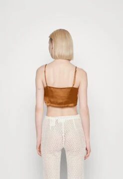 Even&Odd Cami Rushing Front - Topper - 708 - Cognac -Even&Odd ae6d7e5c632e443c8a9bc03d2770107e