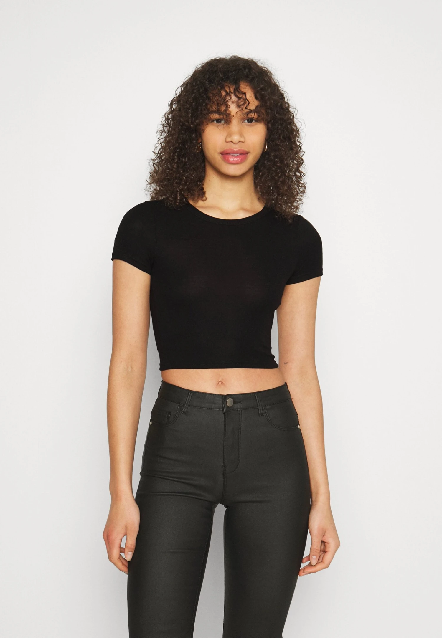 T-Shirts - Black/White 6 T-Shirts - Black/White - Bilde 4