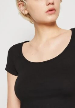 Even&Odd 2 Pack - T-Shirts - Black/Grey 15 Even&Odd 2 Pack - T-Shirts - Black/Grey -Even&Odd b817d4916119444a89f98c9d41ea25c8