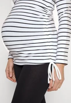 Topper Langermet - White/Black -Even&Odd b9b19c459e374d81a1617a7bb2a5ccc5