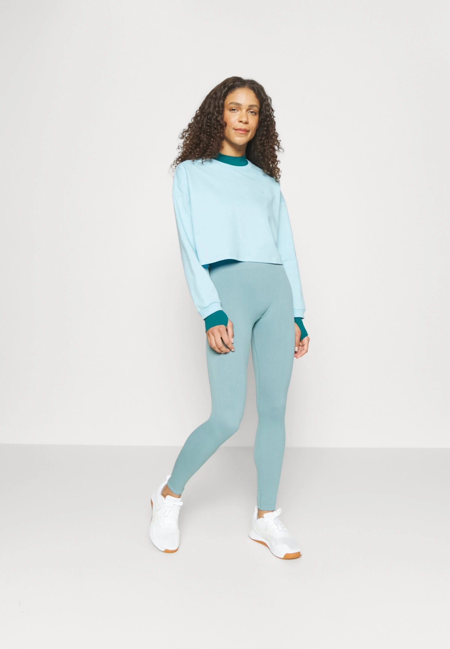 Sweatshirt - Light Blue 4 Sweatshirt - Light Blue - Bilde 2