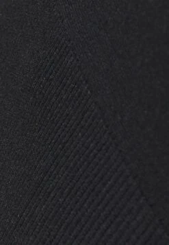 Sports-Bh-Er Med Lett Støtte - Black 7 Sports-Bh-Er Med Lett Støtte - Black -Even&Odd c3a06f1aa9574325a3567c76c777dc34