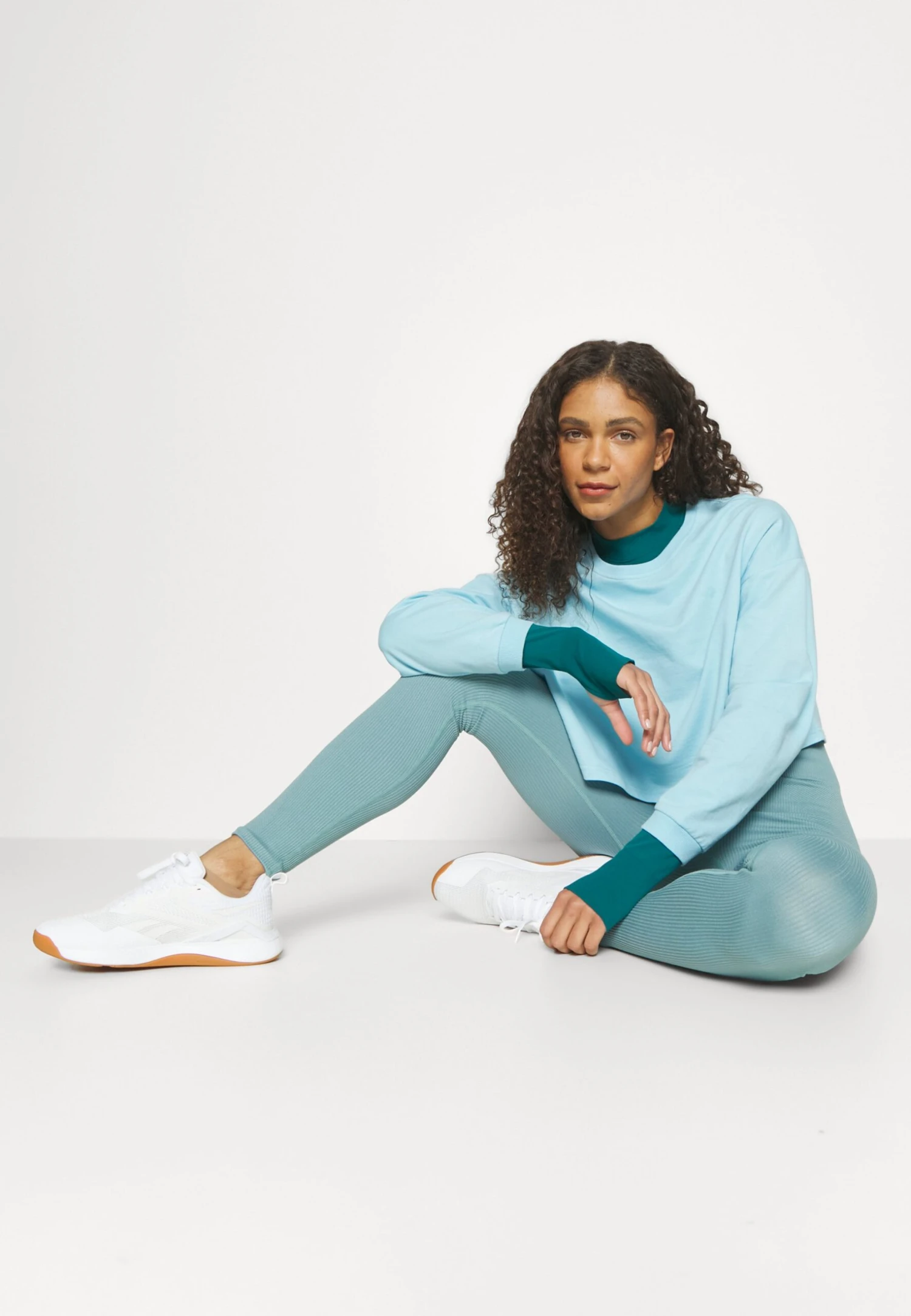 Sweatshirt - Light Blue 6 Sweatshirt - Light Blue - Bilde 4