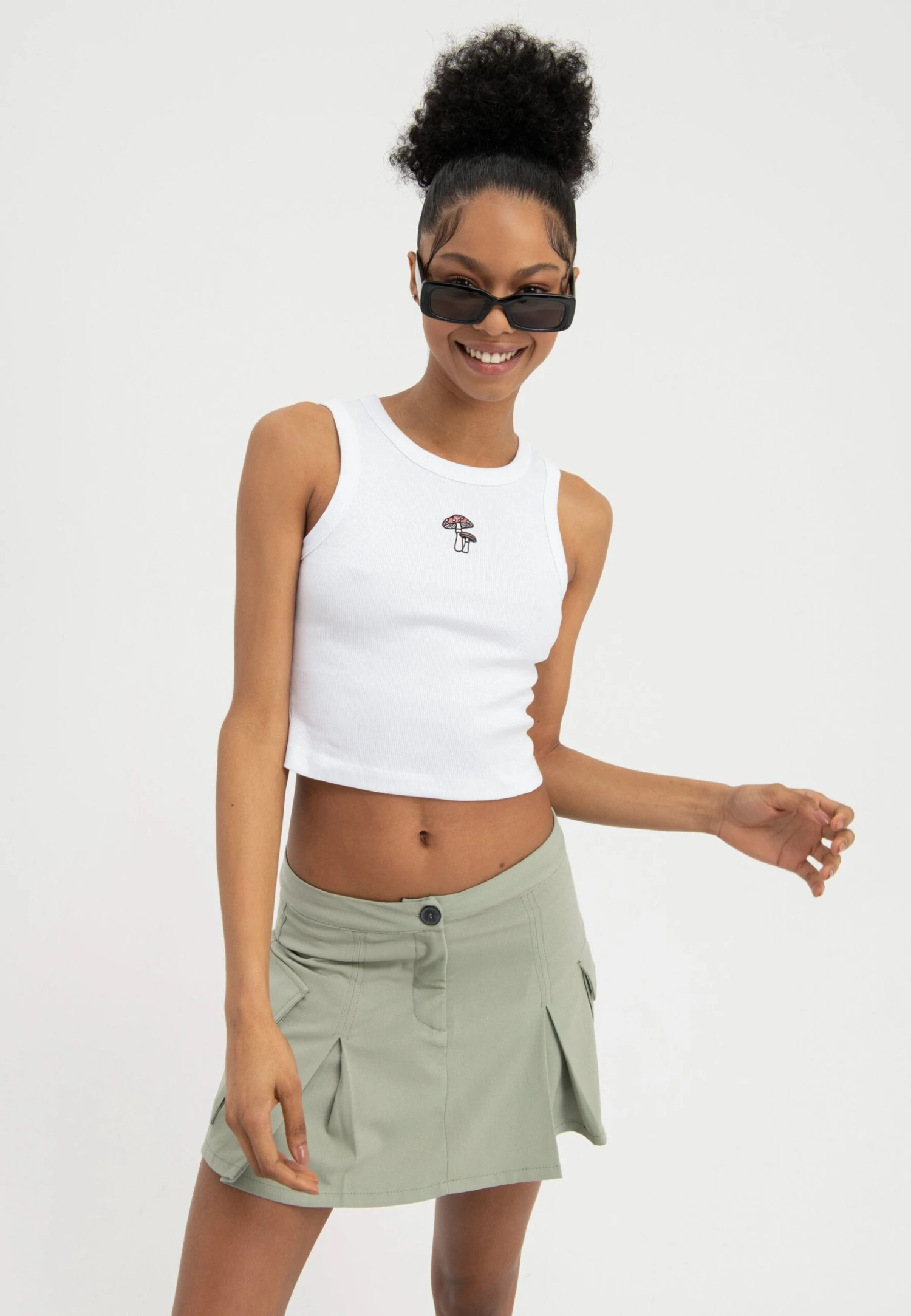 Even&Odd Topper - White 3 Even&Odd Topper - White