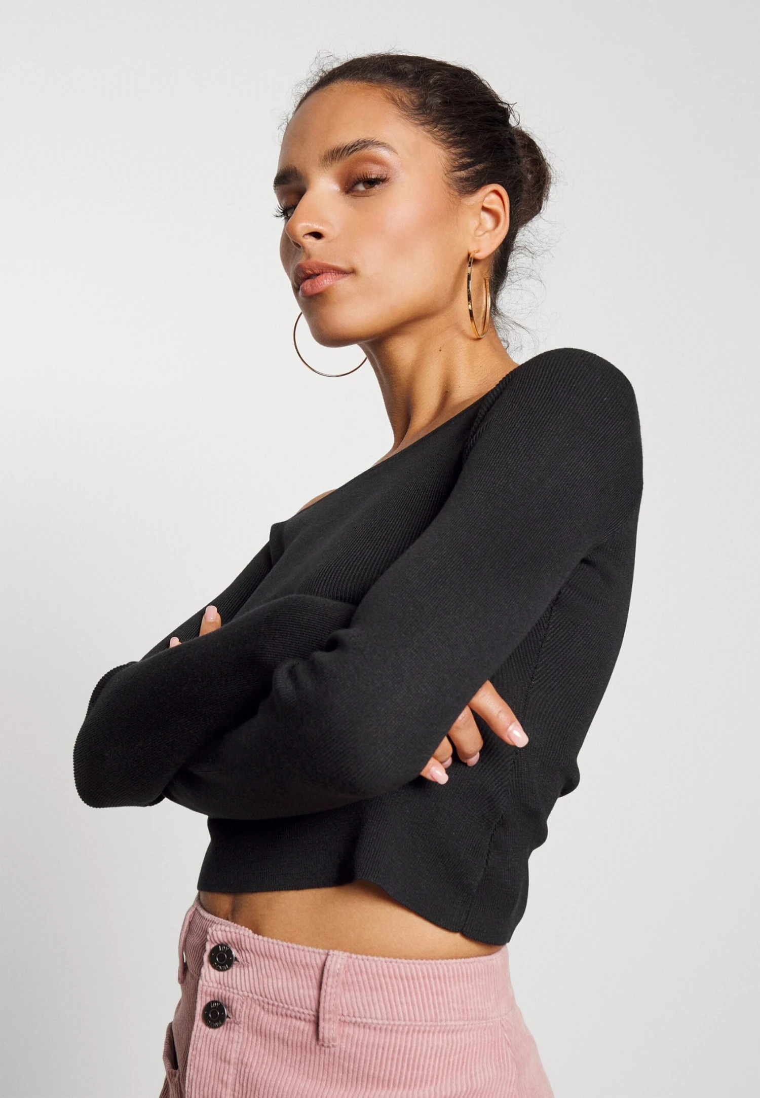 Offshoulder Basic- Strikkegenser - Black 6 Offshoulder Basic- Strikkegenser - Black - Bilde 4