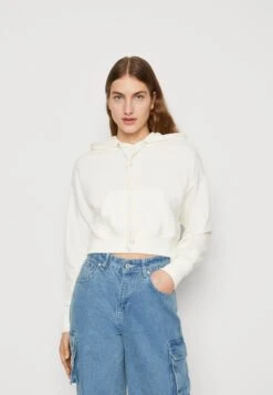 Even&Odd Sweatshirt - Off White 10 Even&Odd Sweatshirt - Off White -Even&Odd e214656293b447ea85a13effeea57b86