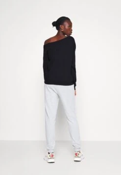 Sweatshirt - Black 9 Sweatshirt - Black -Even&Odd e57e977b1a2a4b4093032bbddd0d6ba1