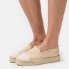 Even&Odd Slippers - Beige 1 Even&Odd Slippers - Beige -Even&Odd e7ea7961584f4d0e966bb8a3ebef1774