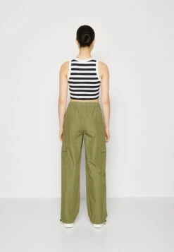 Even&Odd Topper - Black/White 10 Even&Odd Topper - Black/White -Even&Odd eb0ce48196df45c28b045f5c423a0ae2