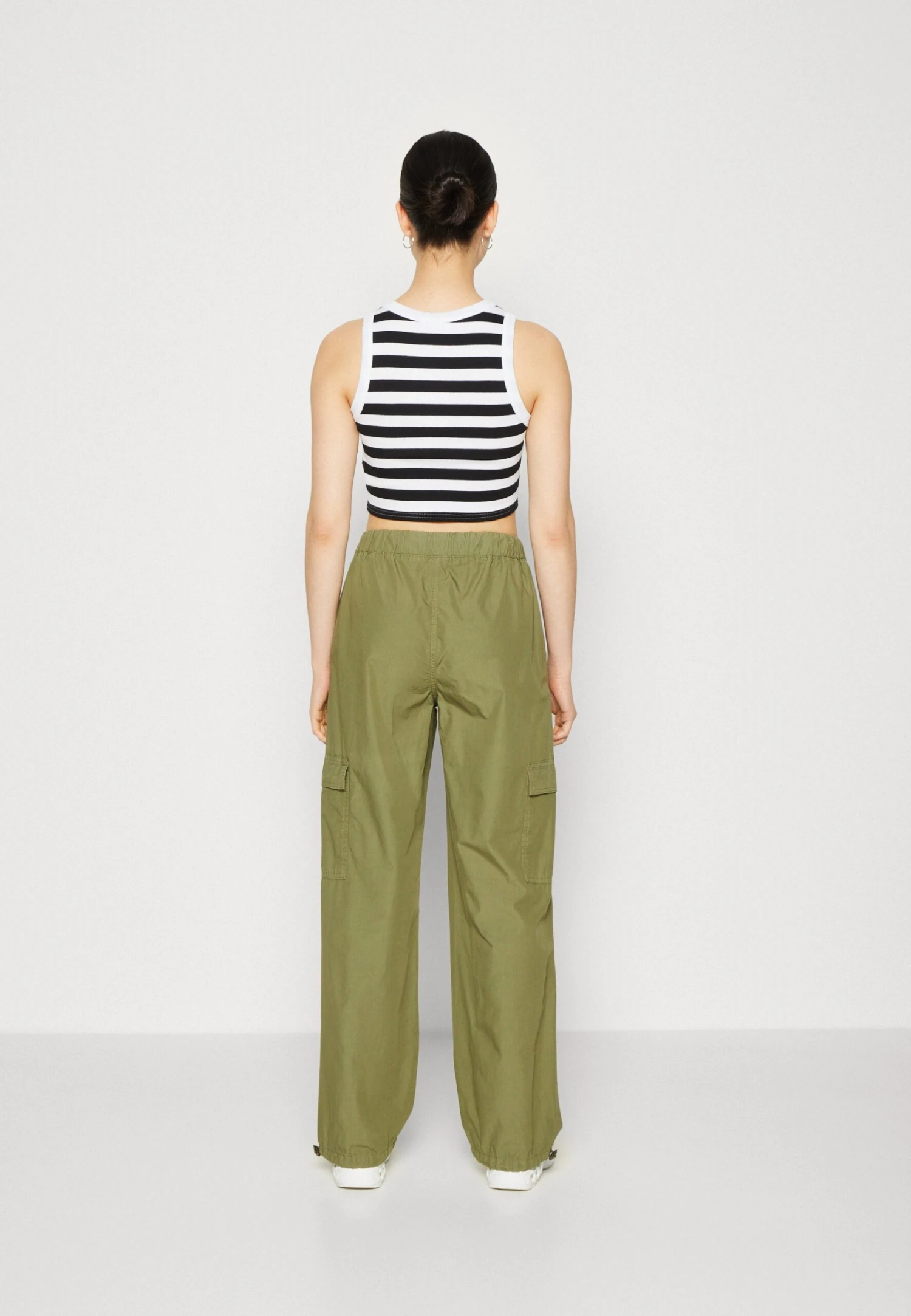 Even&Odd Topper - Black/White 5 Even&Odd Topper - Black/White - Bilde 3