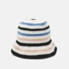Even&Odd Hatt - White/Black/Blue 1 Even&Odd Hatt - White/Black/Blue -Even&Odd f02ec4b4a0bb4defa7008b17949d9892